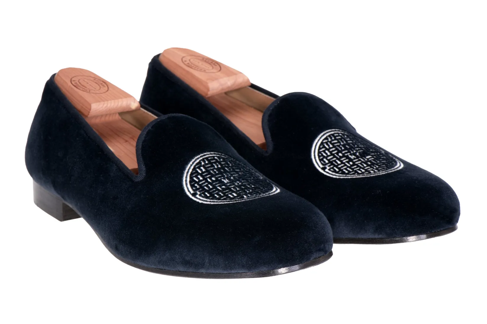 Women Stubbs & Wootton Metropolis Nickel Velvet Slipper (Women)